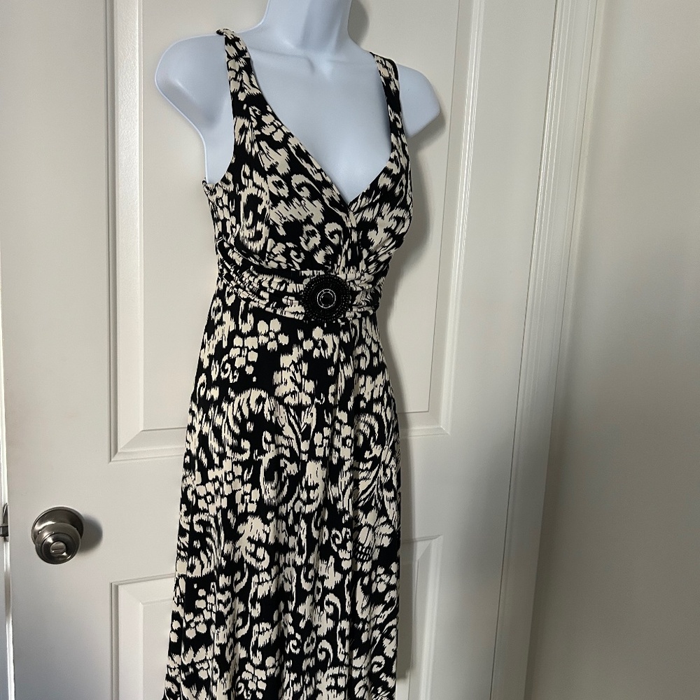ENFOCUS -Sexy Dress for Date Night- Size 8